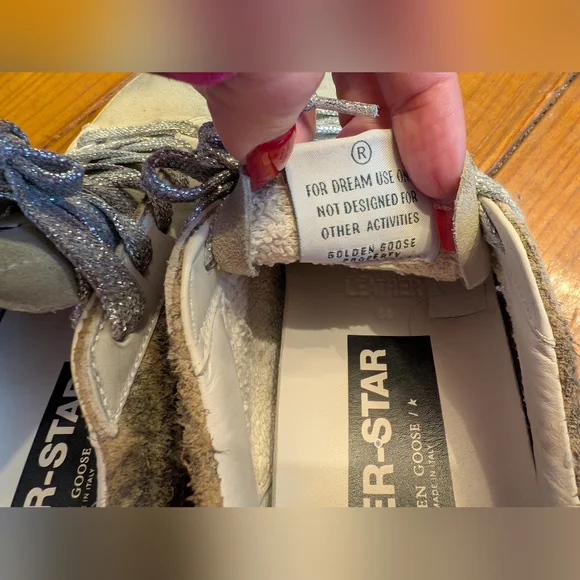 Golden Goose Sneakers with Glittery Blue Star and Pink Heel - Picture 5 of 7